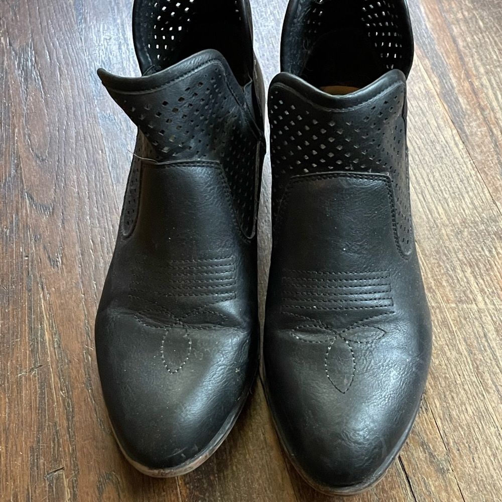 Ankle Western Style Booties